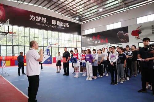 欢乐活动，高效工作——壹号娱乐十五周年庆趣味活动会